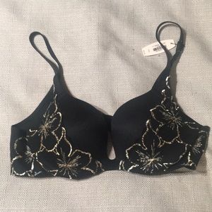 NWT Victoria’s Secret bra